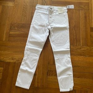 NWT Abercrombie white high rise jeggings size 30/10r